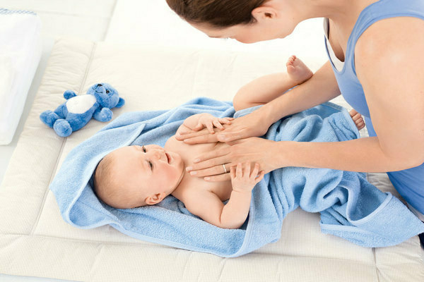 رعاية الأطفال حديثي الولادة